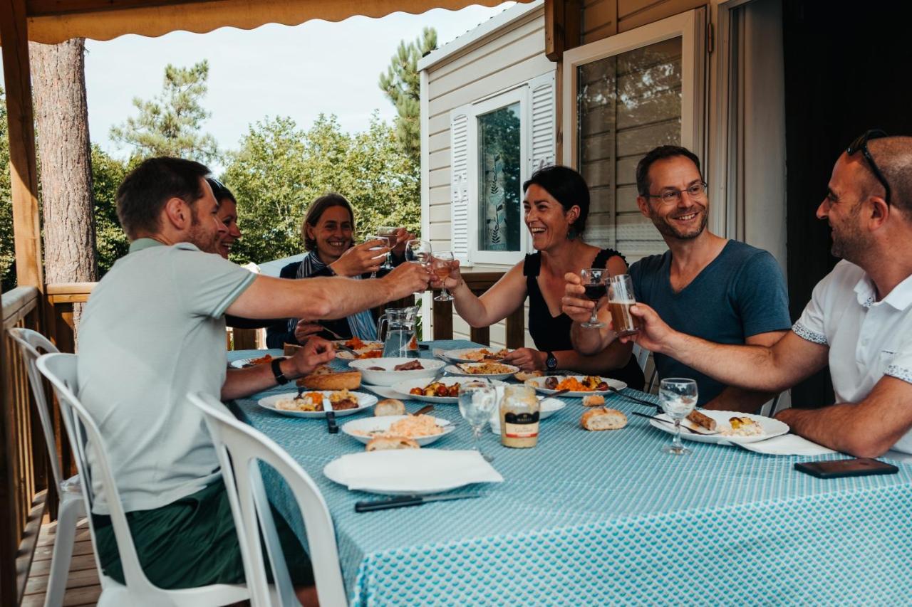 Châtel-Guyon Mobil Homes Xxl2 4 Chambres - Camping Le Ranch Des Volcans מראה חיצוני תמונה
